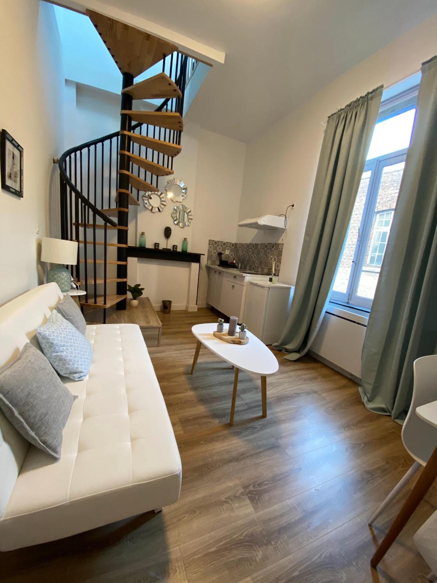 Apartement City Center Mons Eksteriør billede